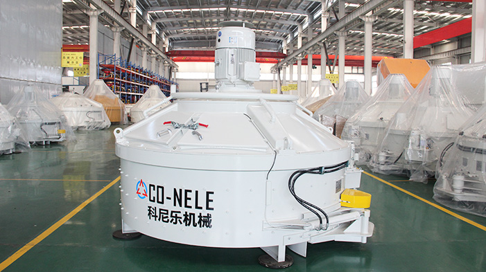 Planetary refractory mixer